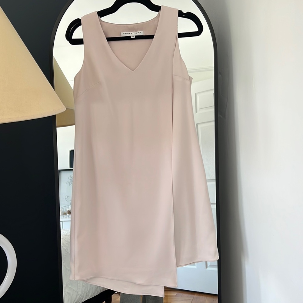 Trina Turk light dust pastel pink mini business dress never worn, without tag XS